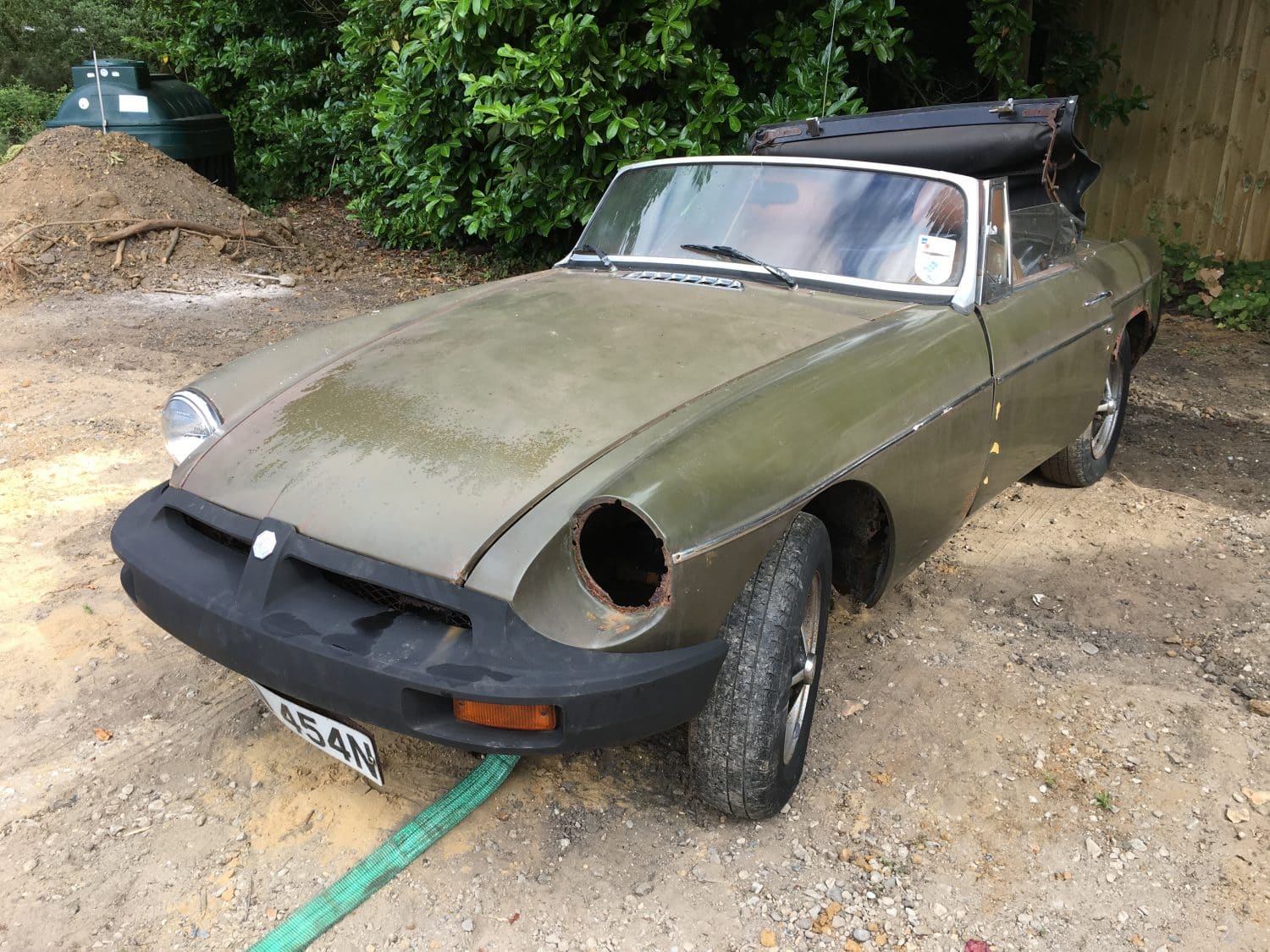 130618 MGB Tundra Green 1975 GVN454N 1 1