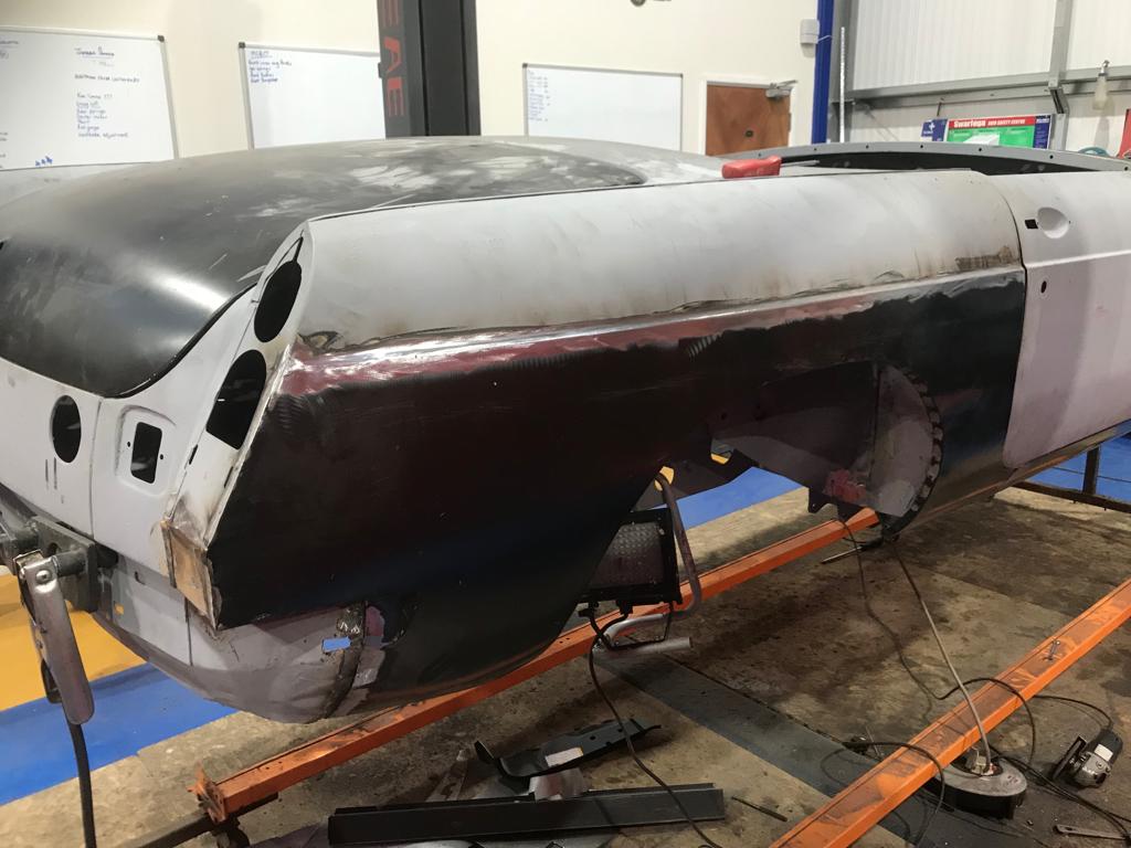310119 MGB Roadster Body Preparation 3