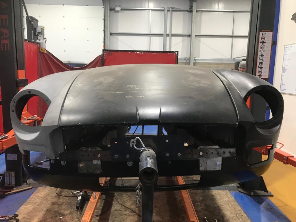 310119 MGB Roadster Body Preparation 4