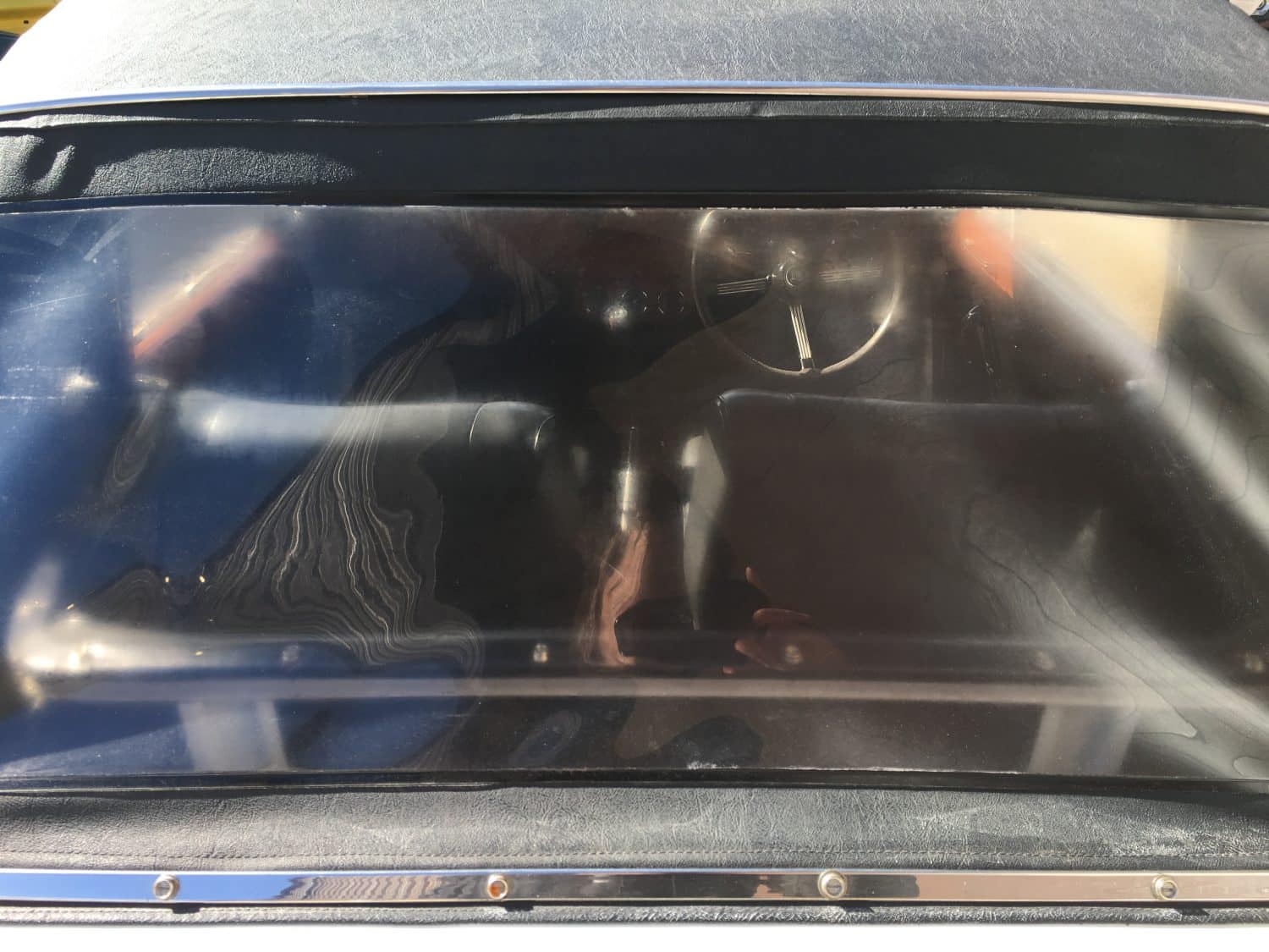 110319 Triumph Vitesse Hood 2