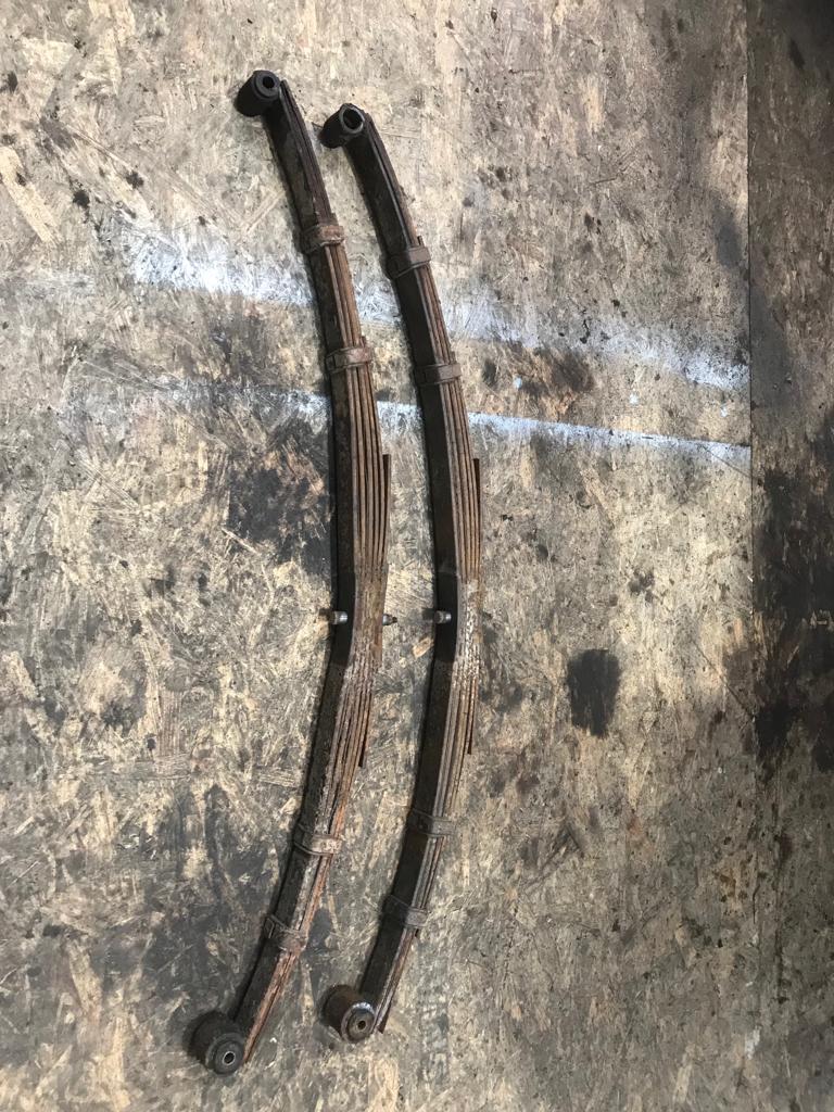 150319 MGBGT New Leaf Springs 1