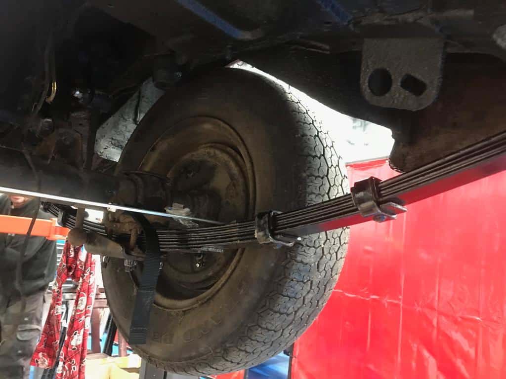 150319 MGBGT New Leaf Springs 4