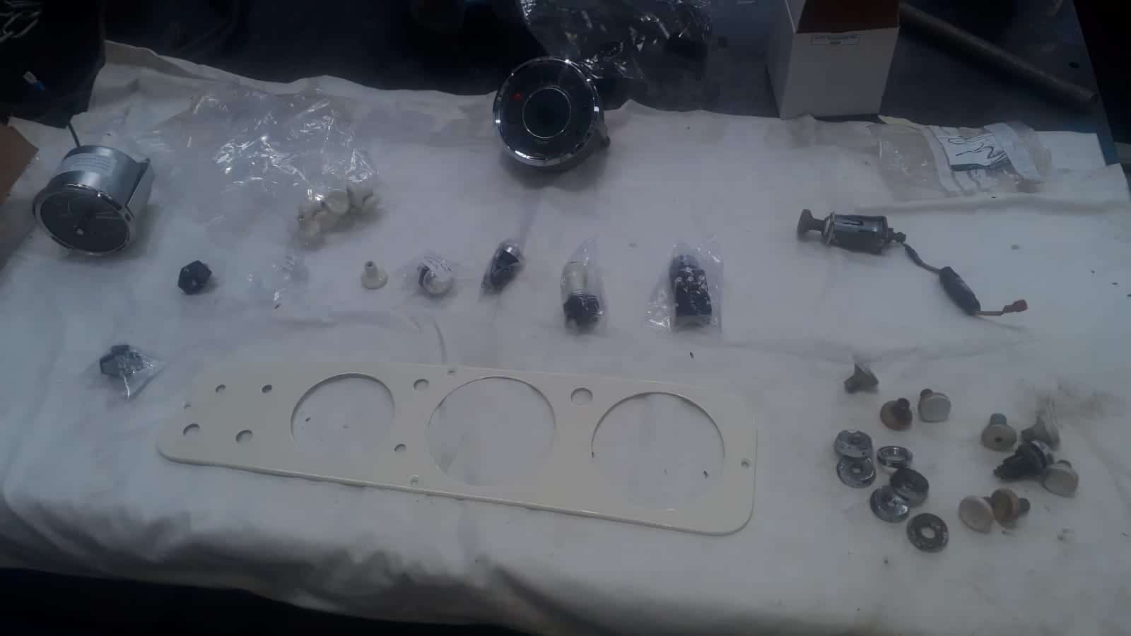 250319 Amphicar Knobs and Dials 1