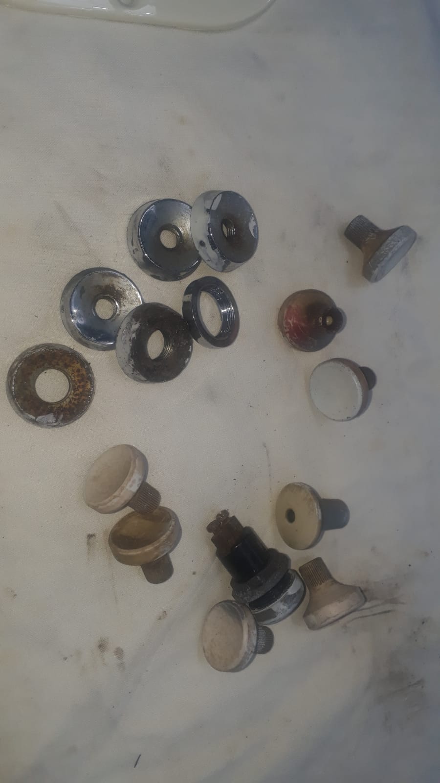 250319 Amphicar Knobs and Dials 3