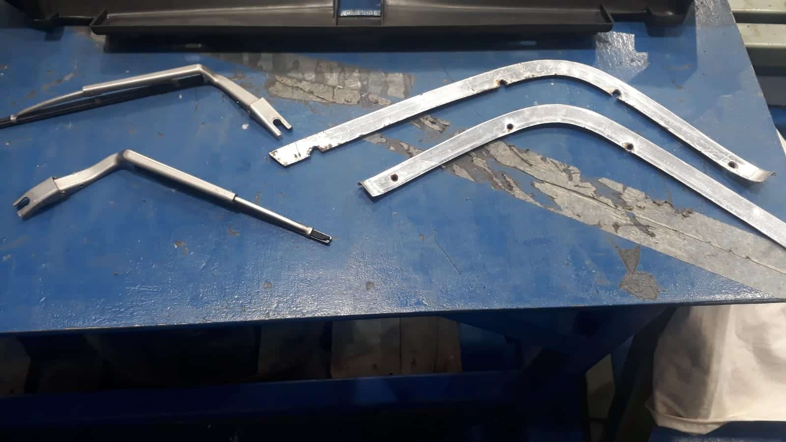 020419 Mercedes SL500 parts to refurb 10 1