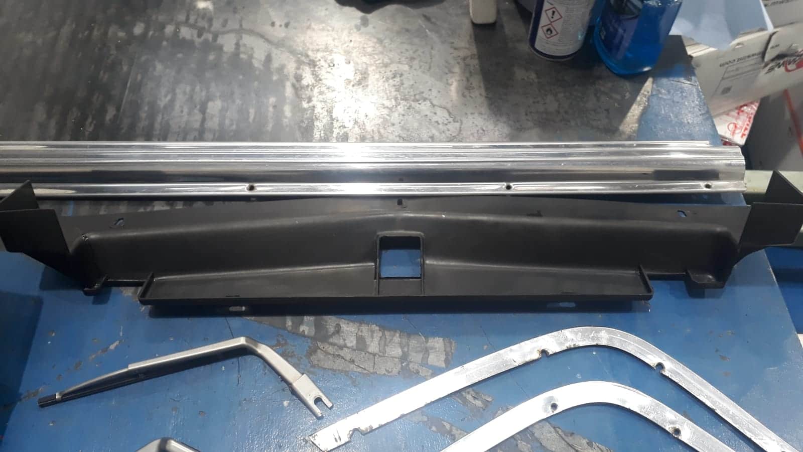 020419 Mercedes SL500 parts to refurb 6 1
