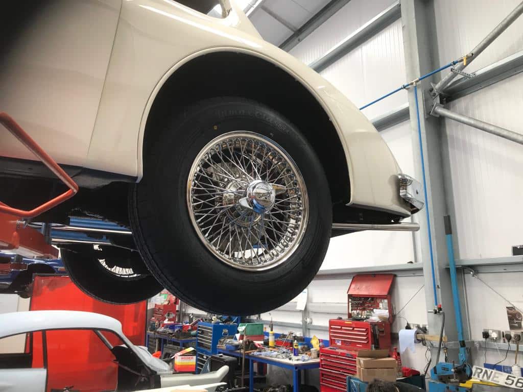 060419 Jaguar XK150 Wheels 2