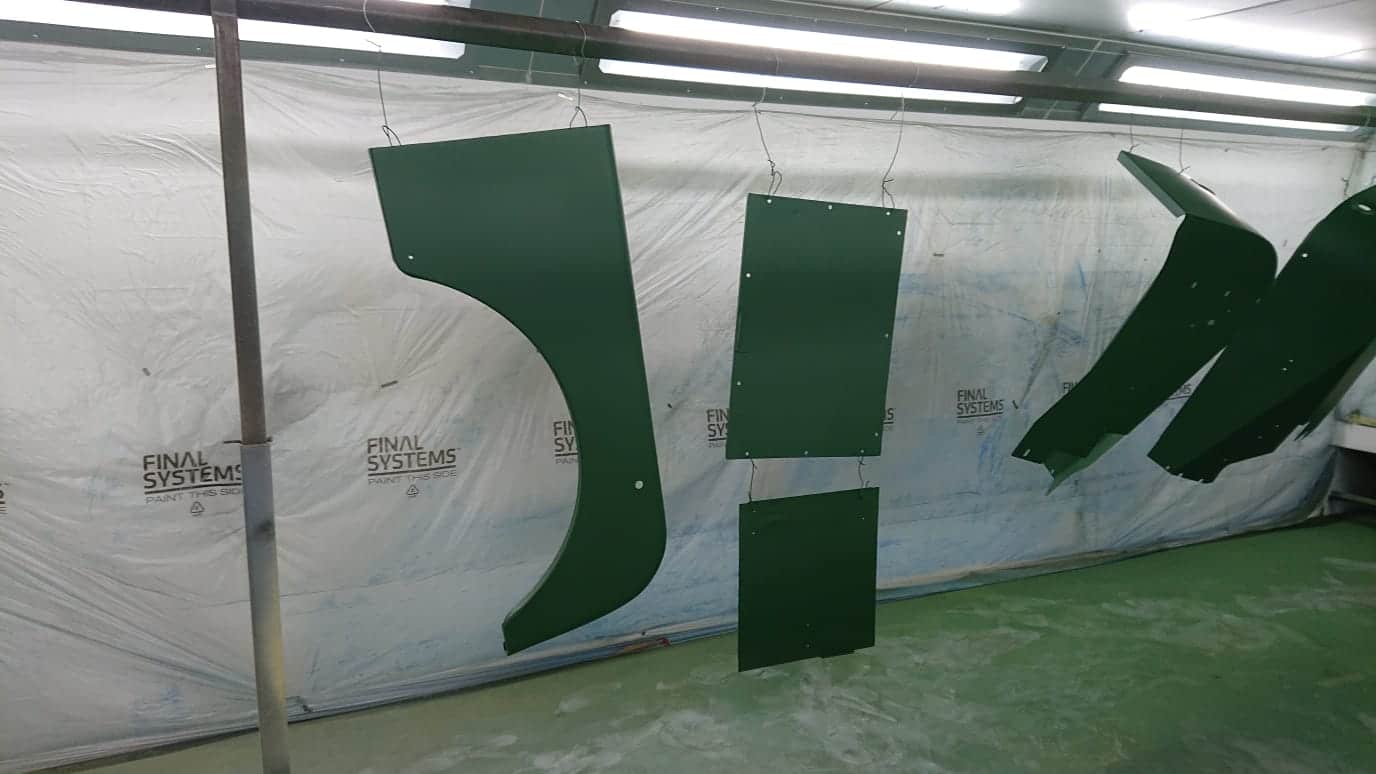 110419 Land Rover panels in primer 6 1