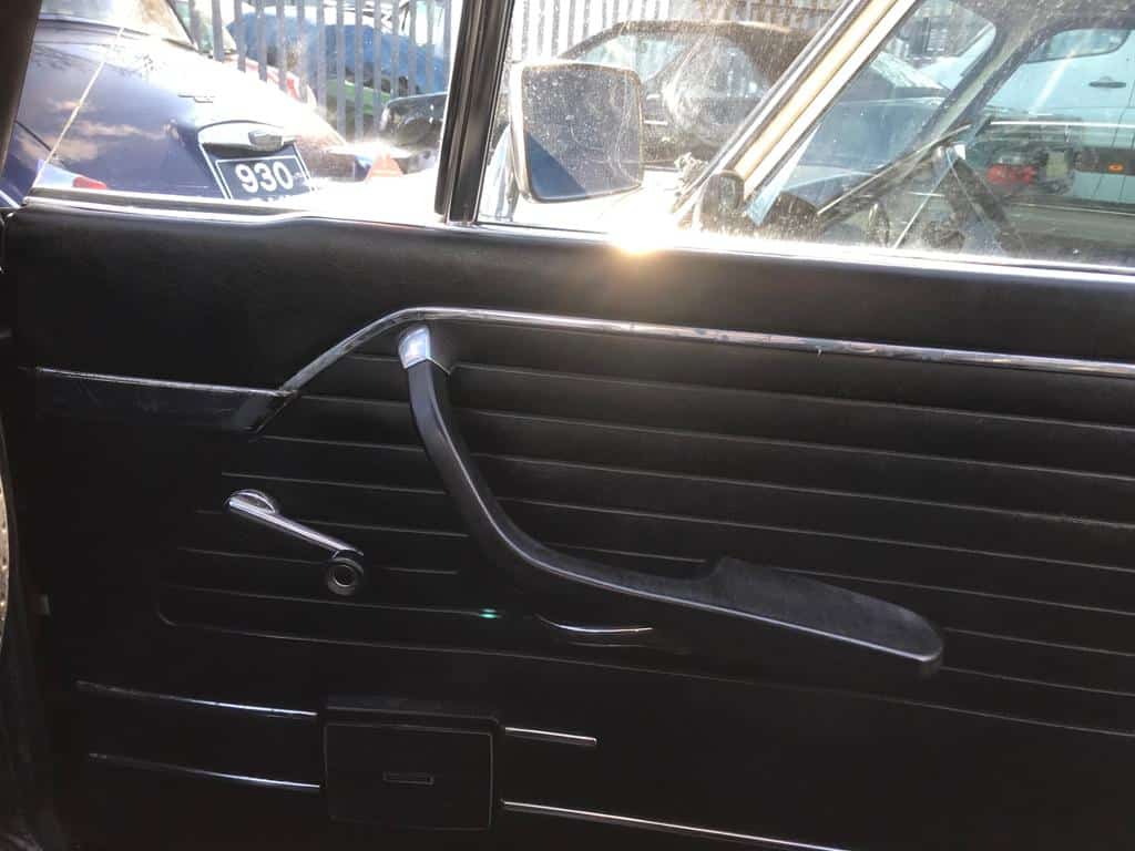 130419 BMW 2002 Targa Cabriolet 14 1