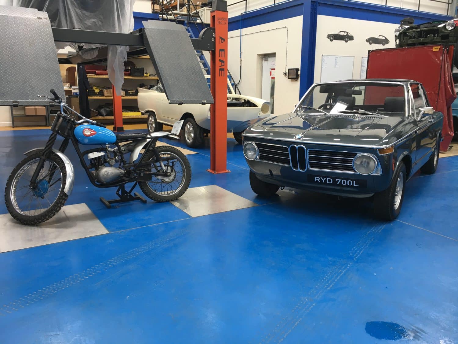 1973 BMW 2002 Targa 2