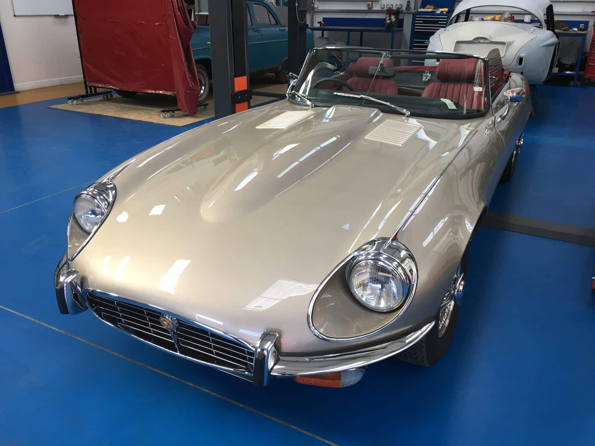 260419 1971 Jaguar E Type Roadster 3