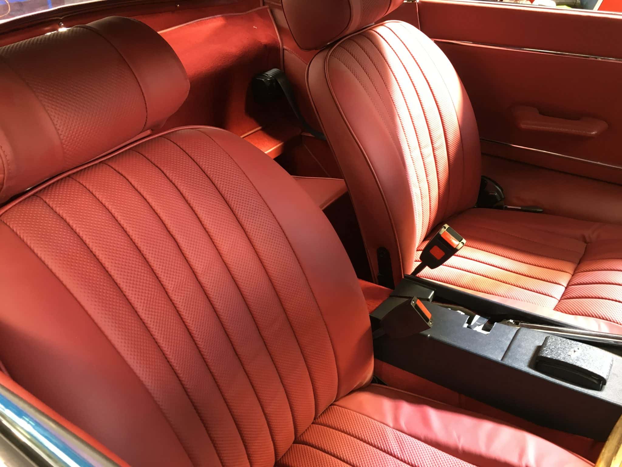260419 Jaguar E Type Roadster Interior 5