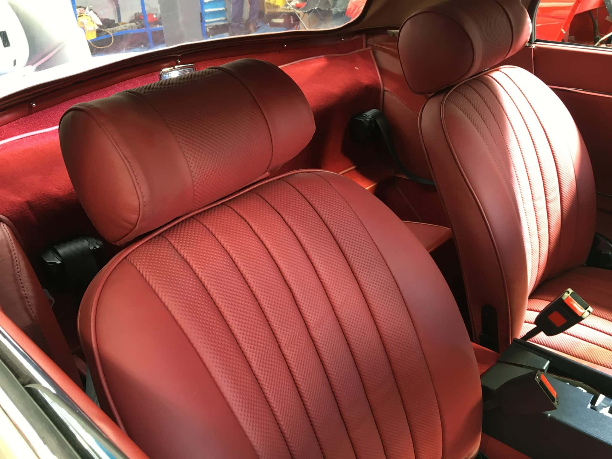 260419 Jaguar E Type Roadster Interior 6