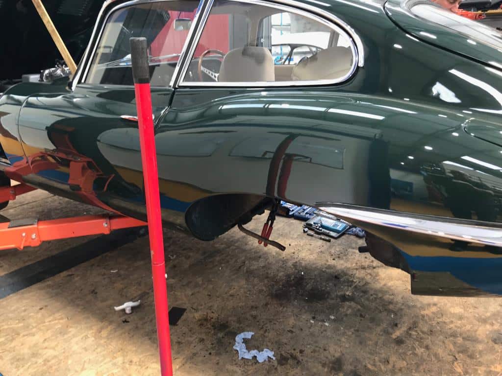 230519 Jaguar E Type discovering some rust issues
