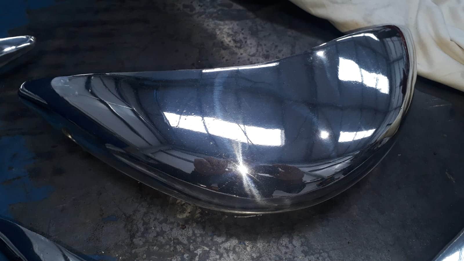 300419 TVR Grantura Chromwork 9
