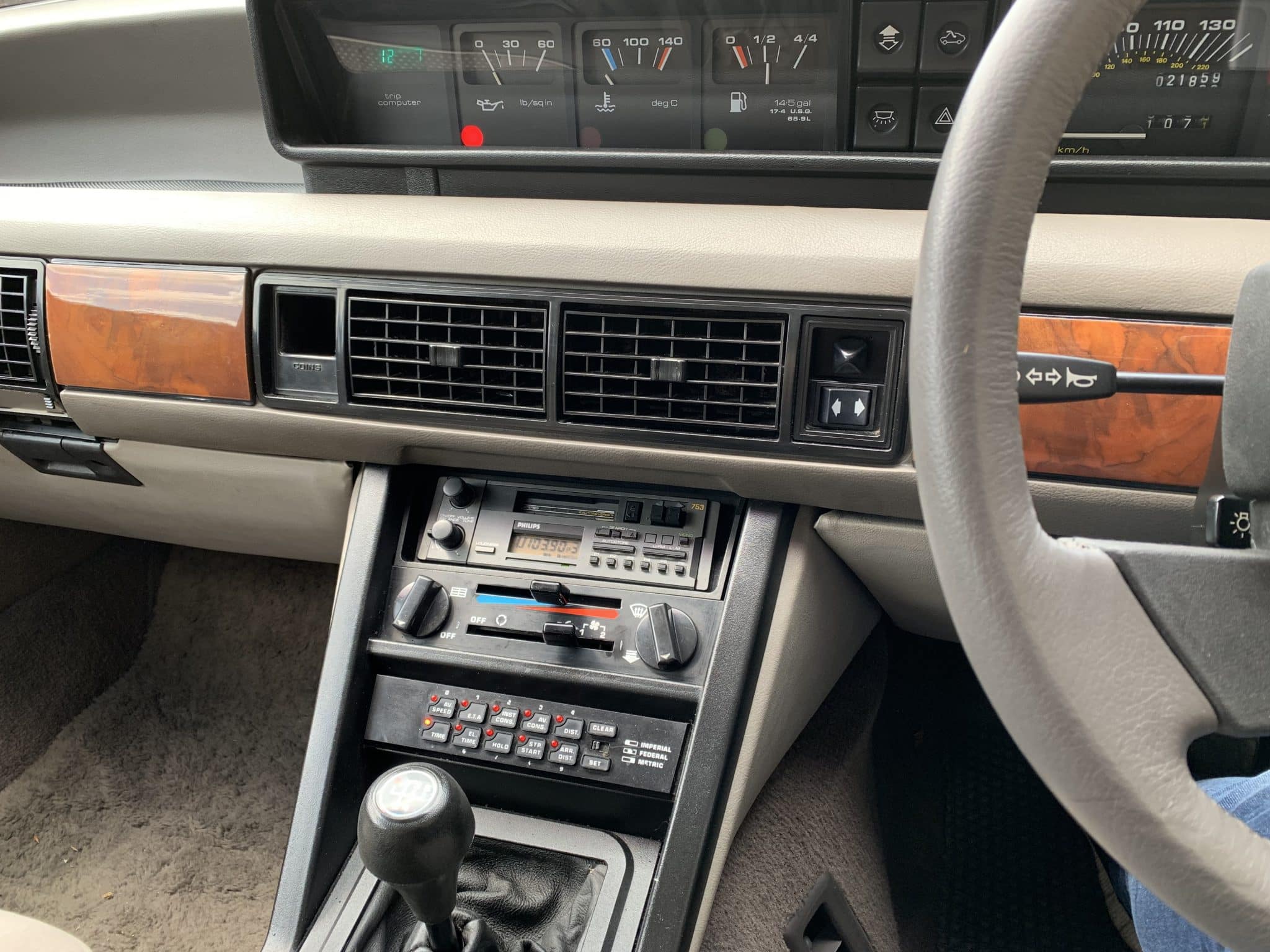 030619 1987 Rover Vitesse 1