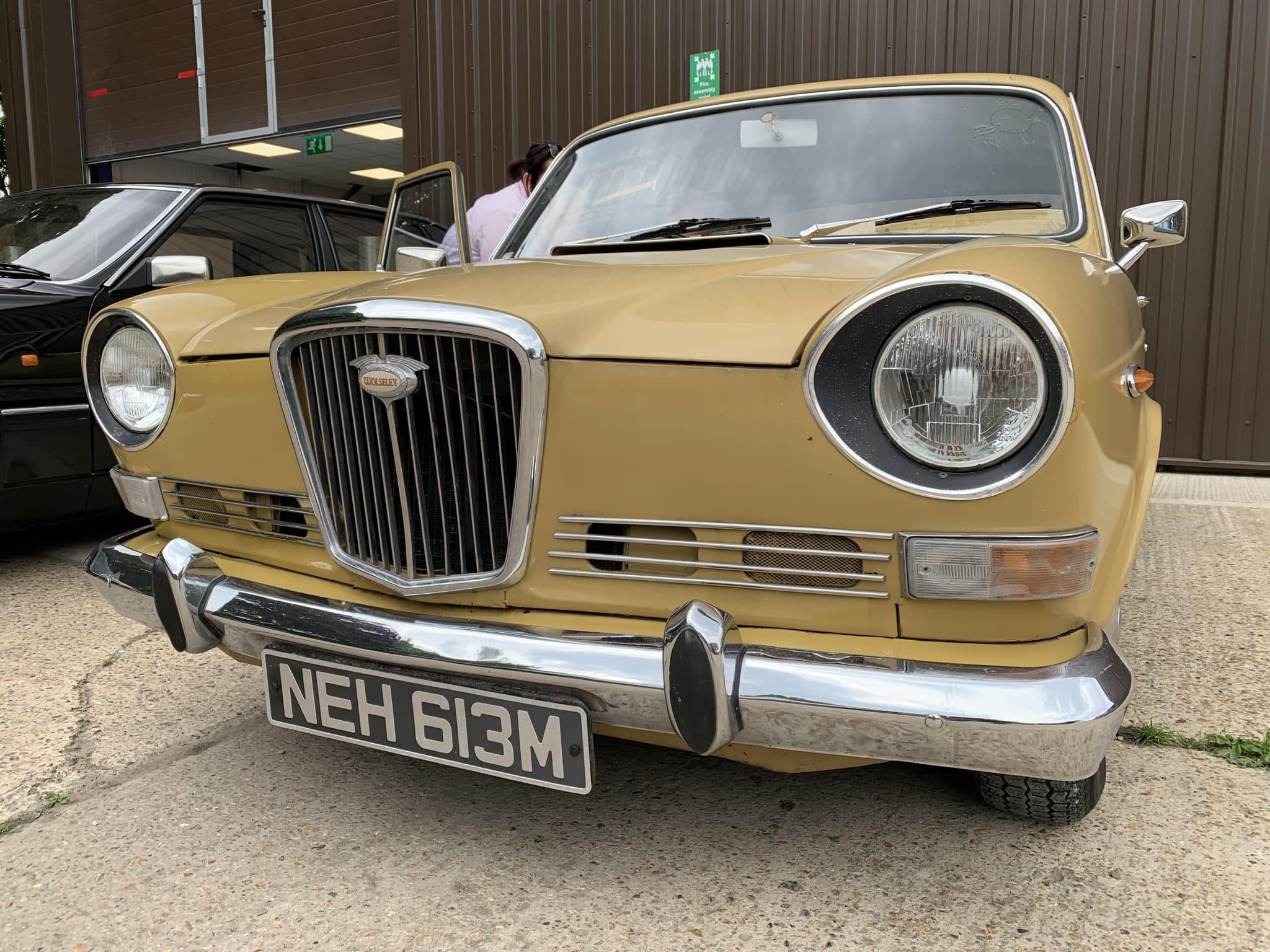 050619 1973 Wolseley Six 7