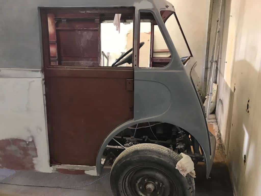 060619 1959 Morris J Type Bodyshell 25