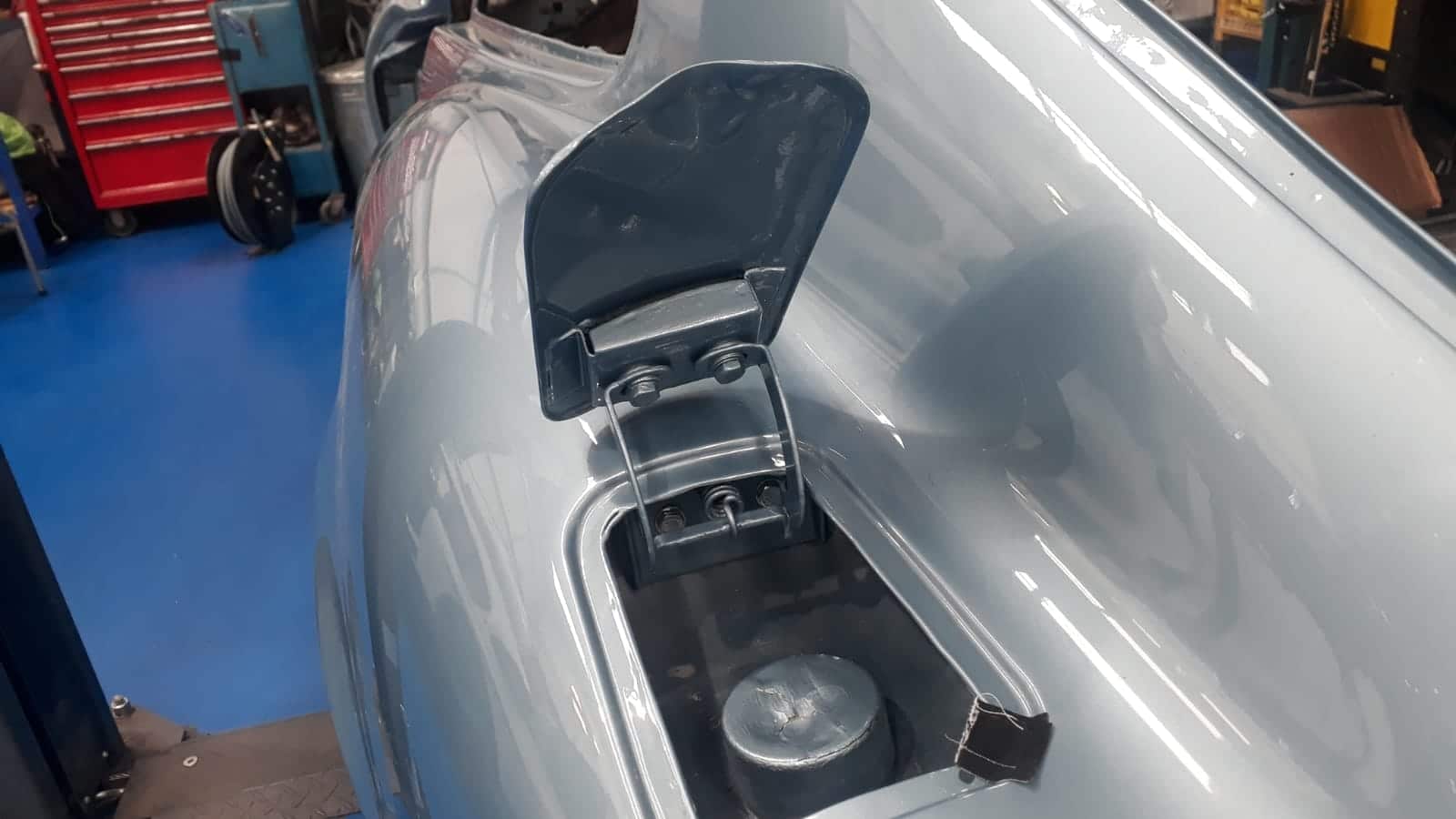 280519 Jaguar E Type Fuel Filler Cover 2