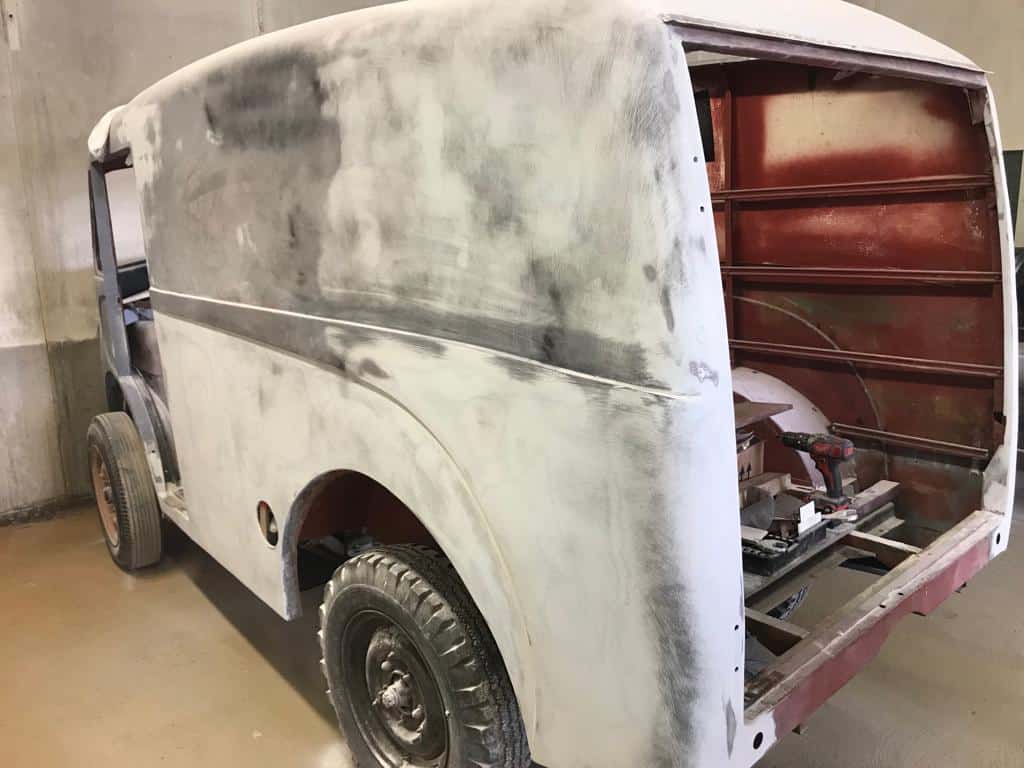 310519 1959 Morris J Bodywork 1 1