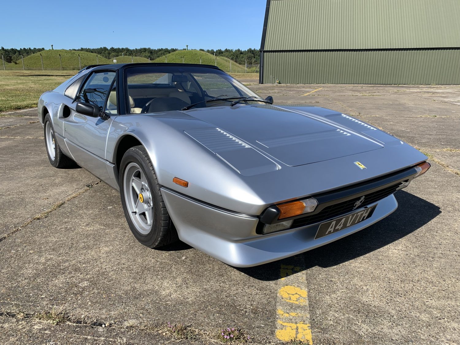 1984 ferrari 308 gts