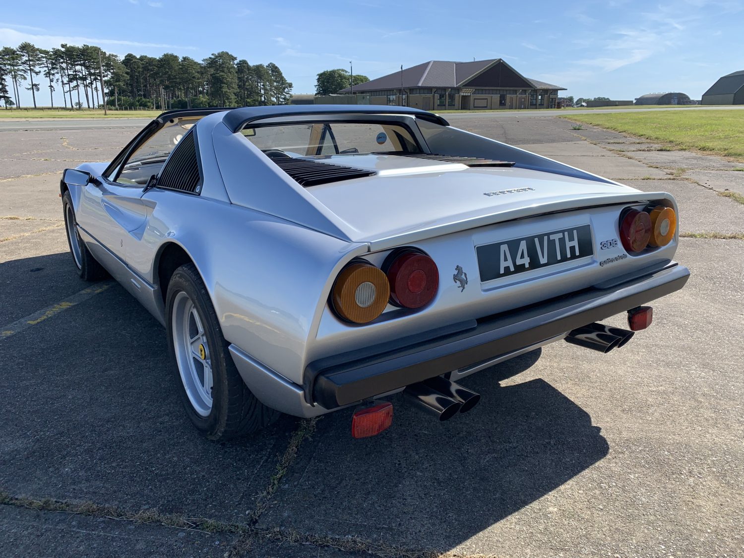 1984 ferrari 308 gts