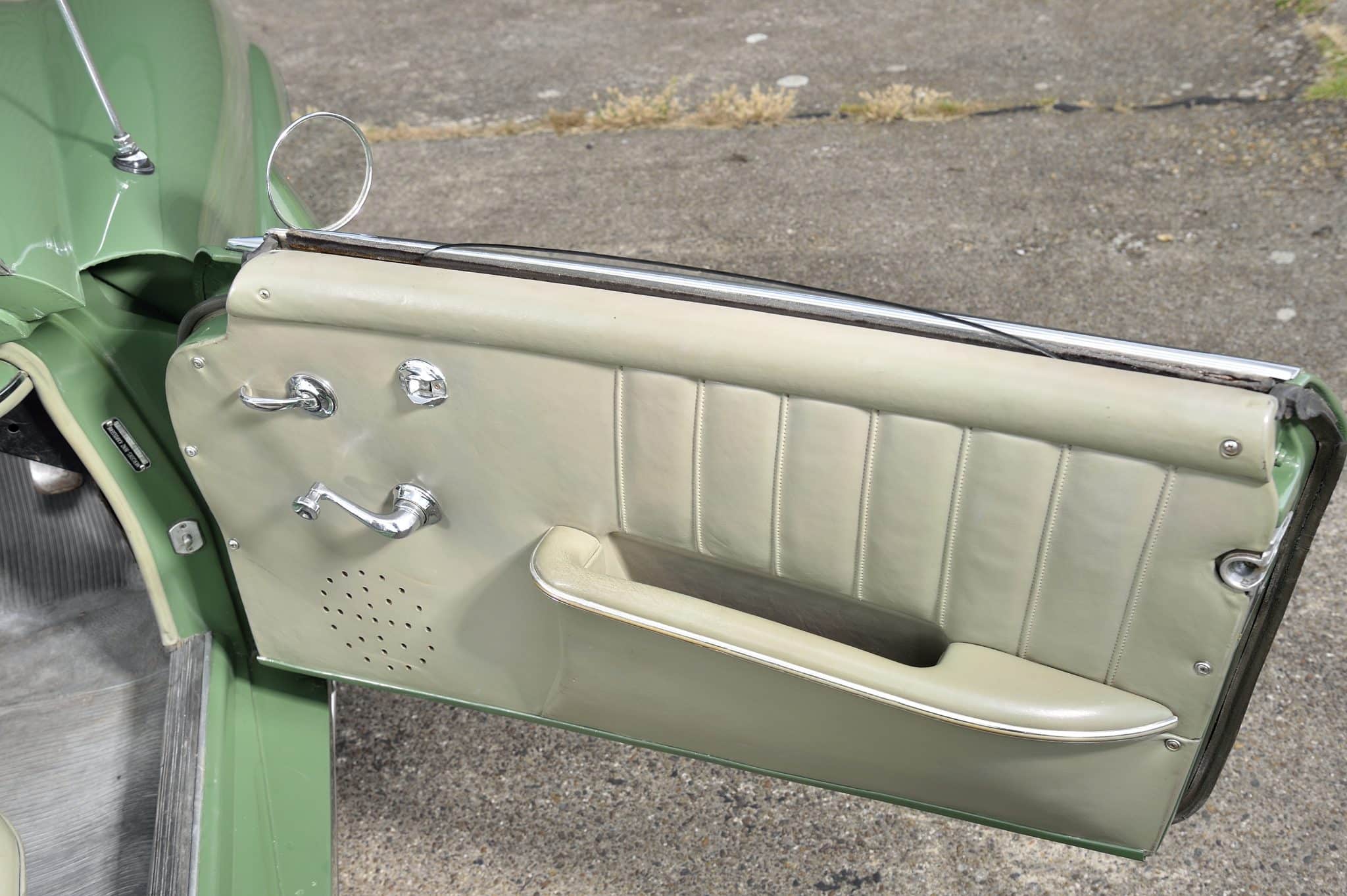 1957 Mercedes 190SL 33 1