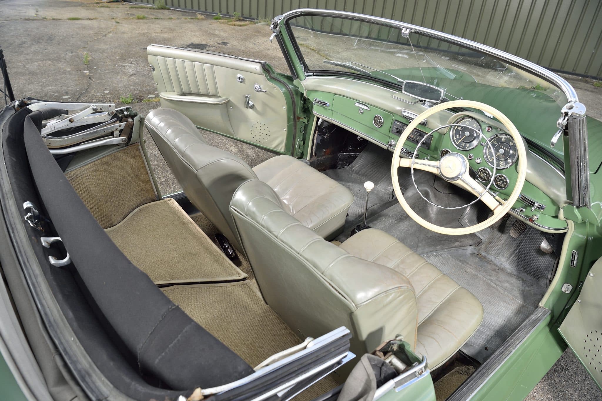 1957 Mercedes 190SL 34 1