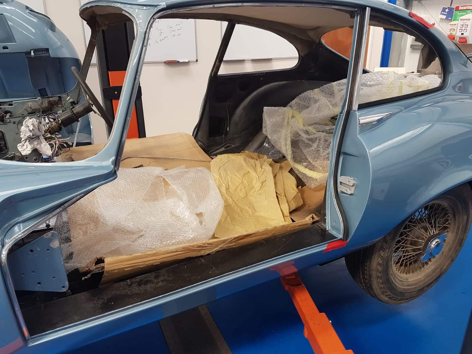 1972 Jaguar E Type Door Rubbers 2 1