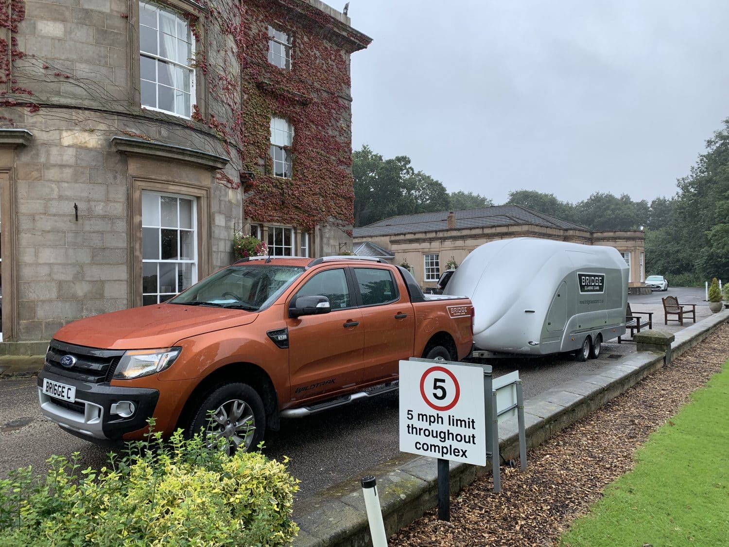 Bridge Classic Cars at Shaw Hill Hotel 1 1