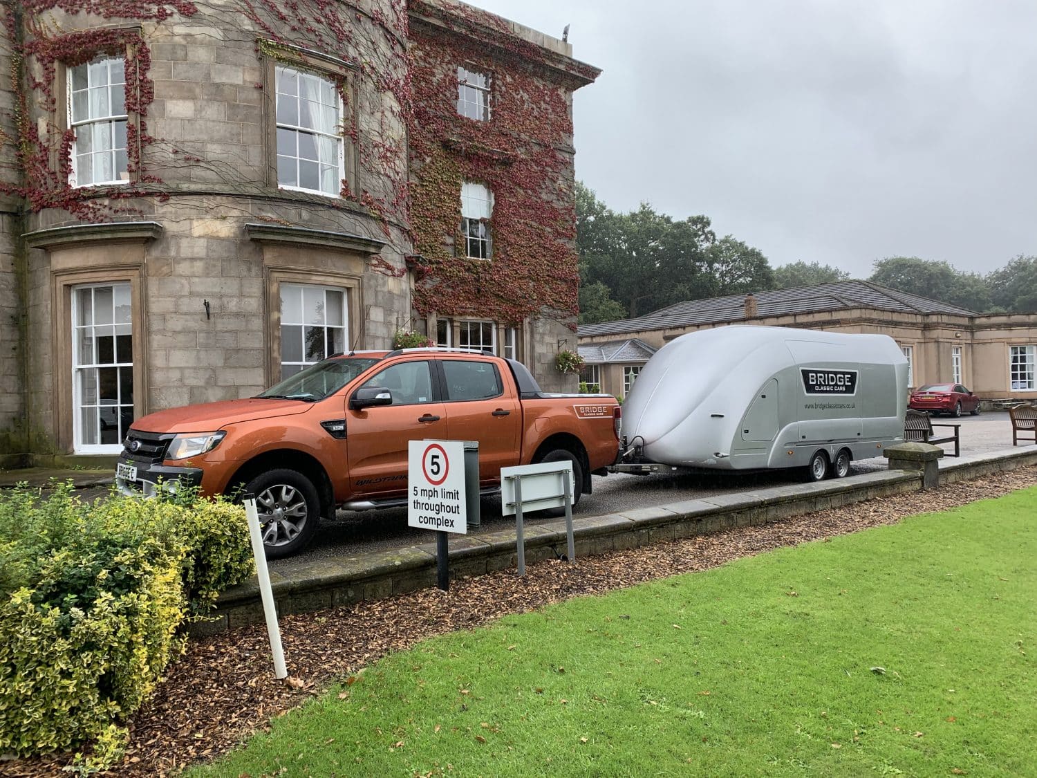 Bridge Classic Cars at Shaw Hill Hotel 2 1