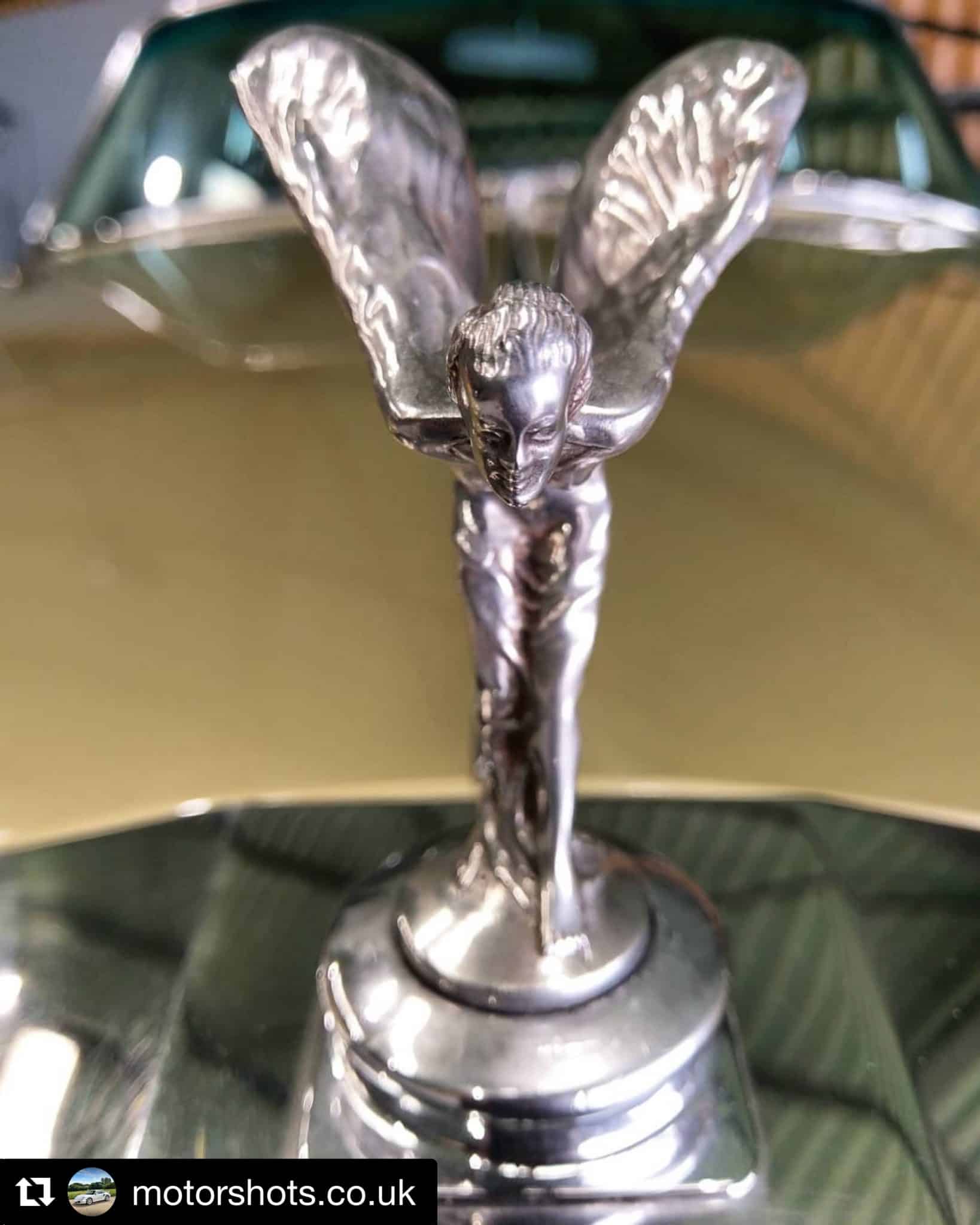 031019 Rolls Royce Corniche motorshots.co .uk 1
