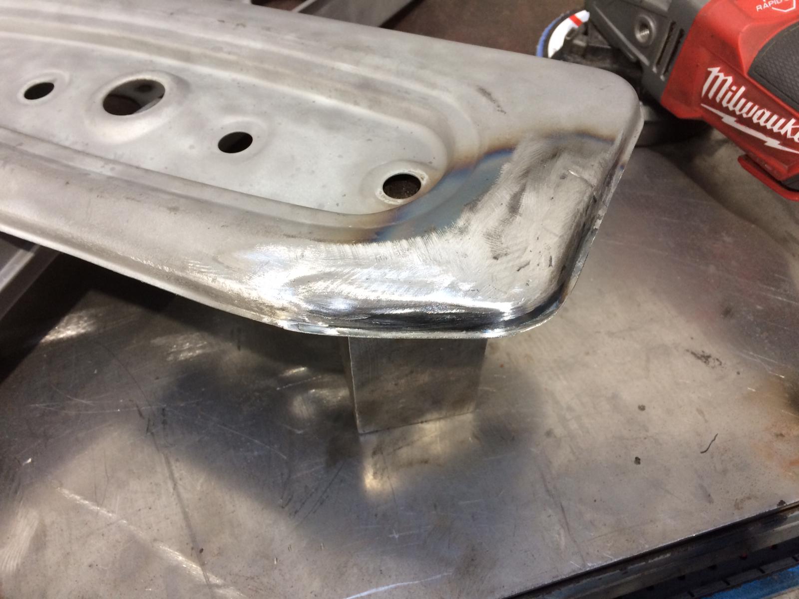 131119 1972 Jaguar E Type Air Box Filter Repair 2 1