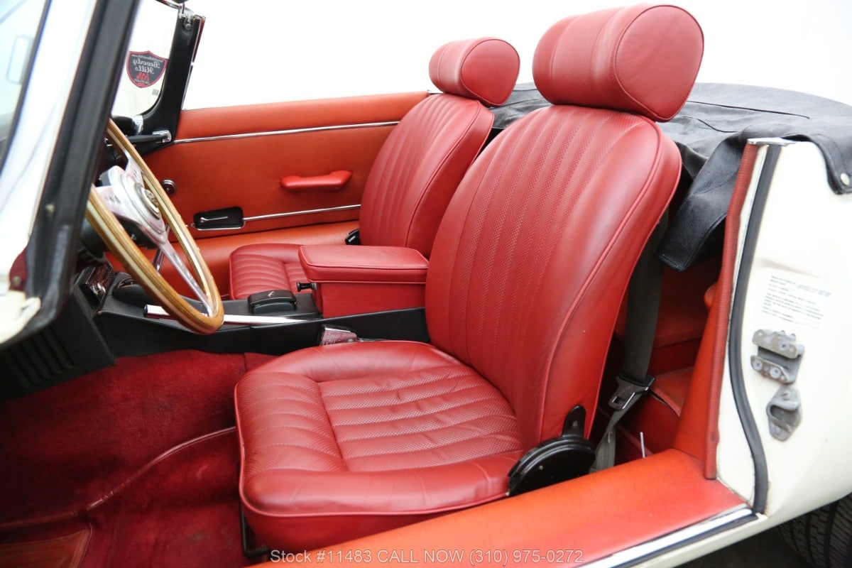 1973 Jaguar E Type Roadster 29 1