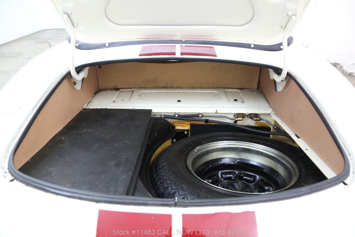 1973 Jaguar E Type Roadster 43 1