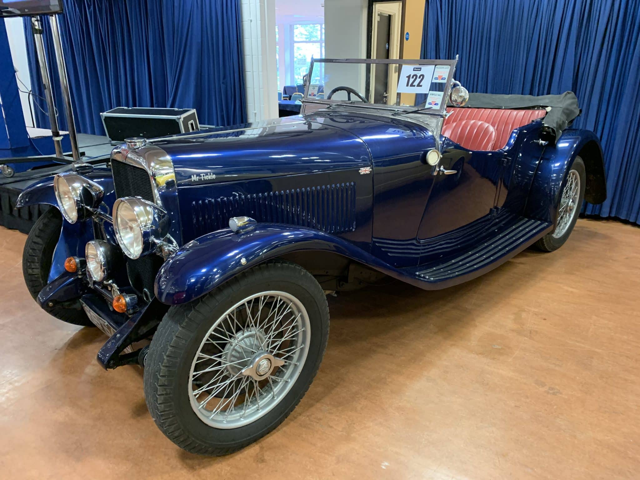 Barons Auctions Auction Sandown Racecourse