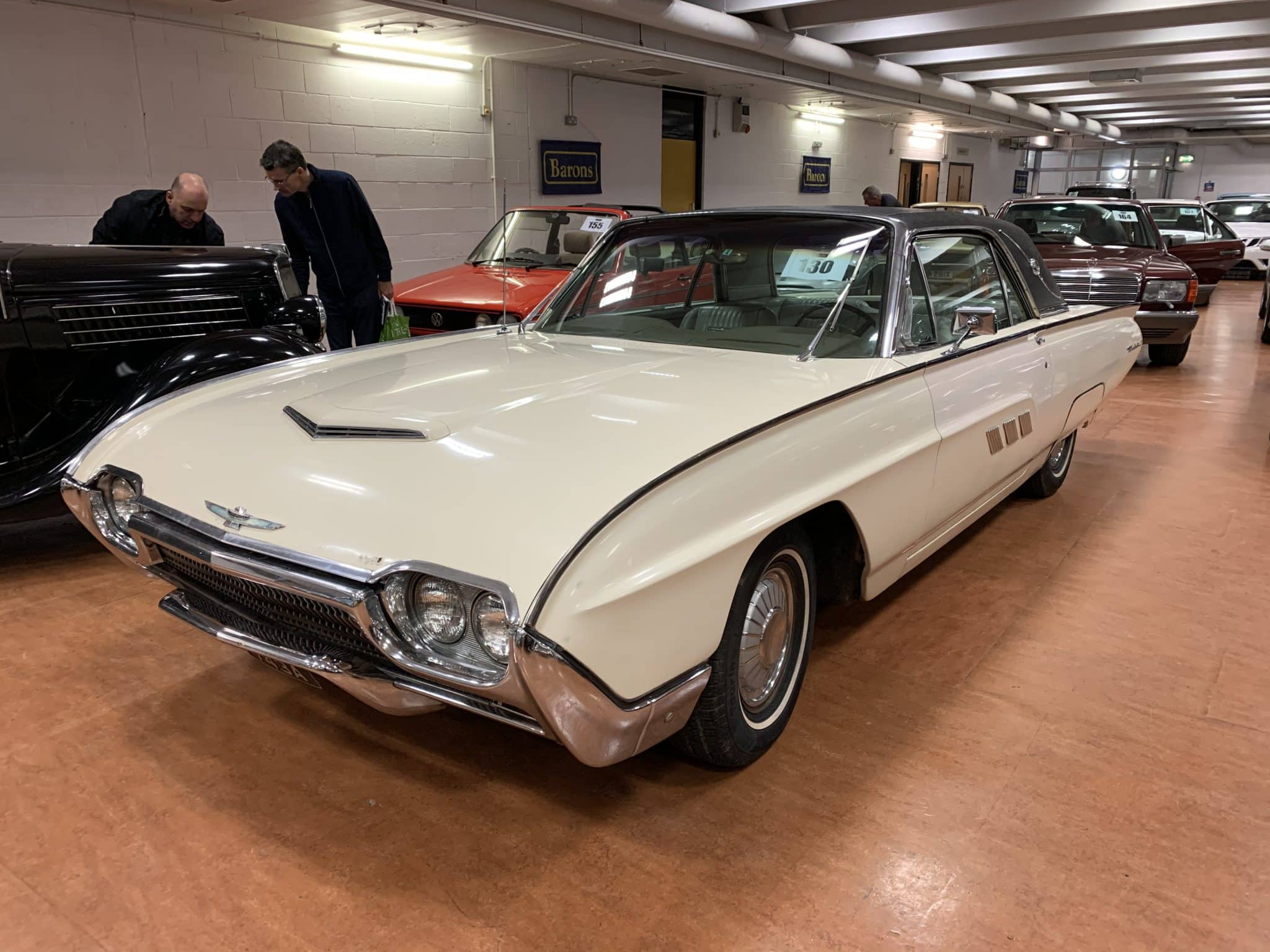 Barons Auctions Auction Sandown Racecourse