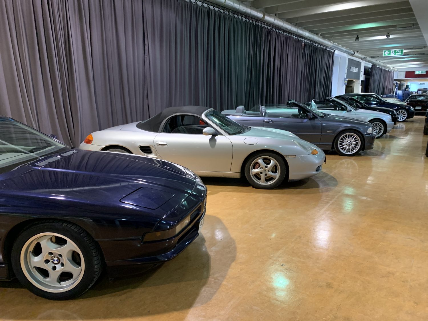 071219 Getting ready for Barons Christmas Auction36 1