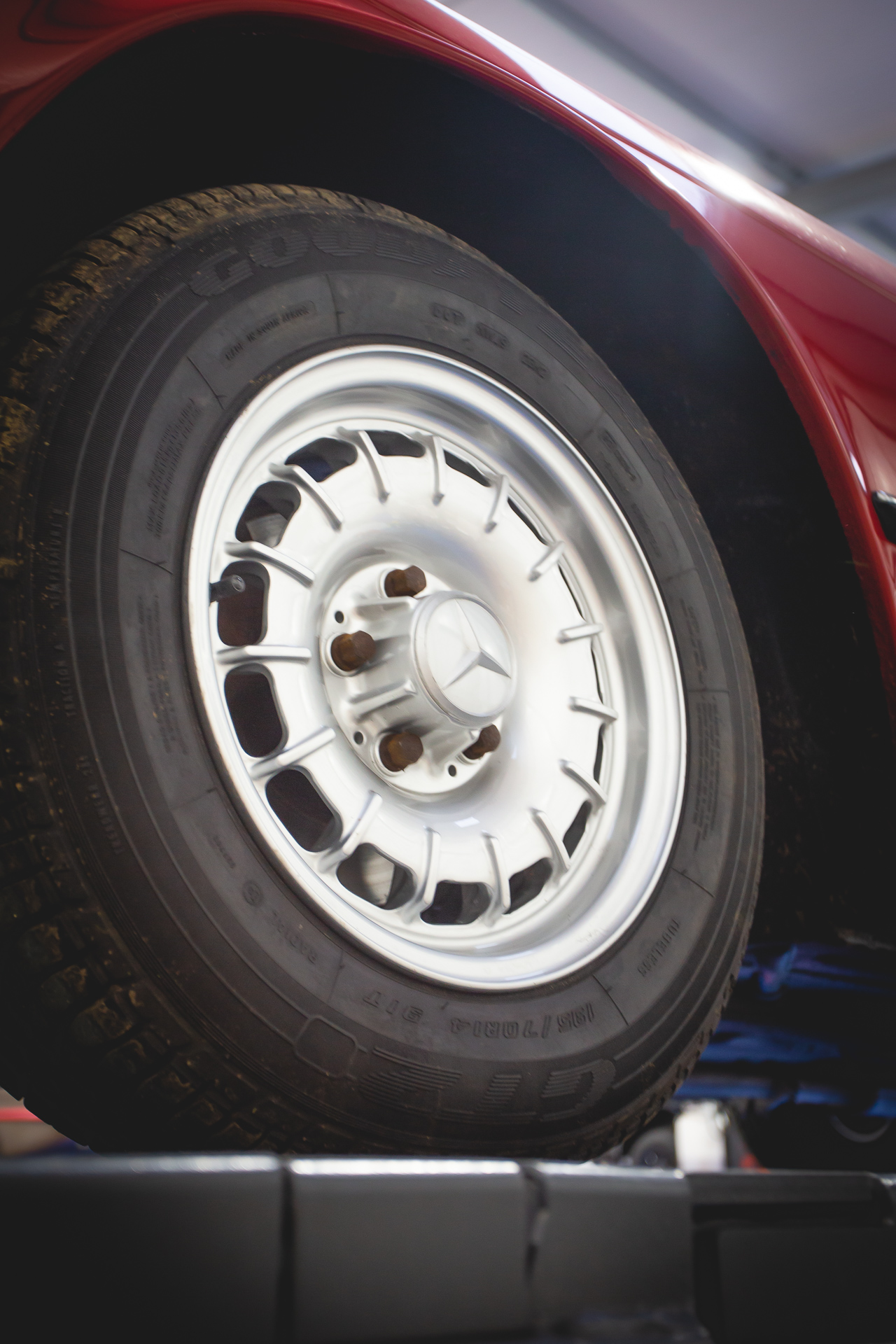 1985 mercedes Benz 280SL Wheel Refurb