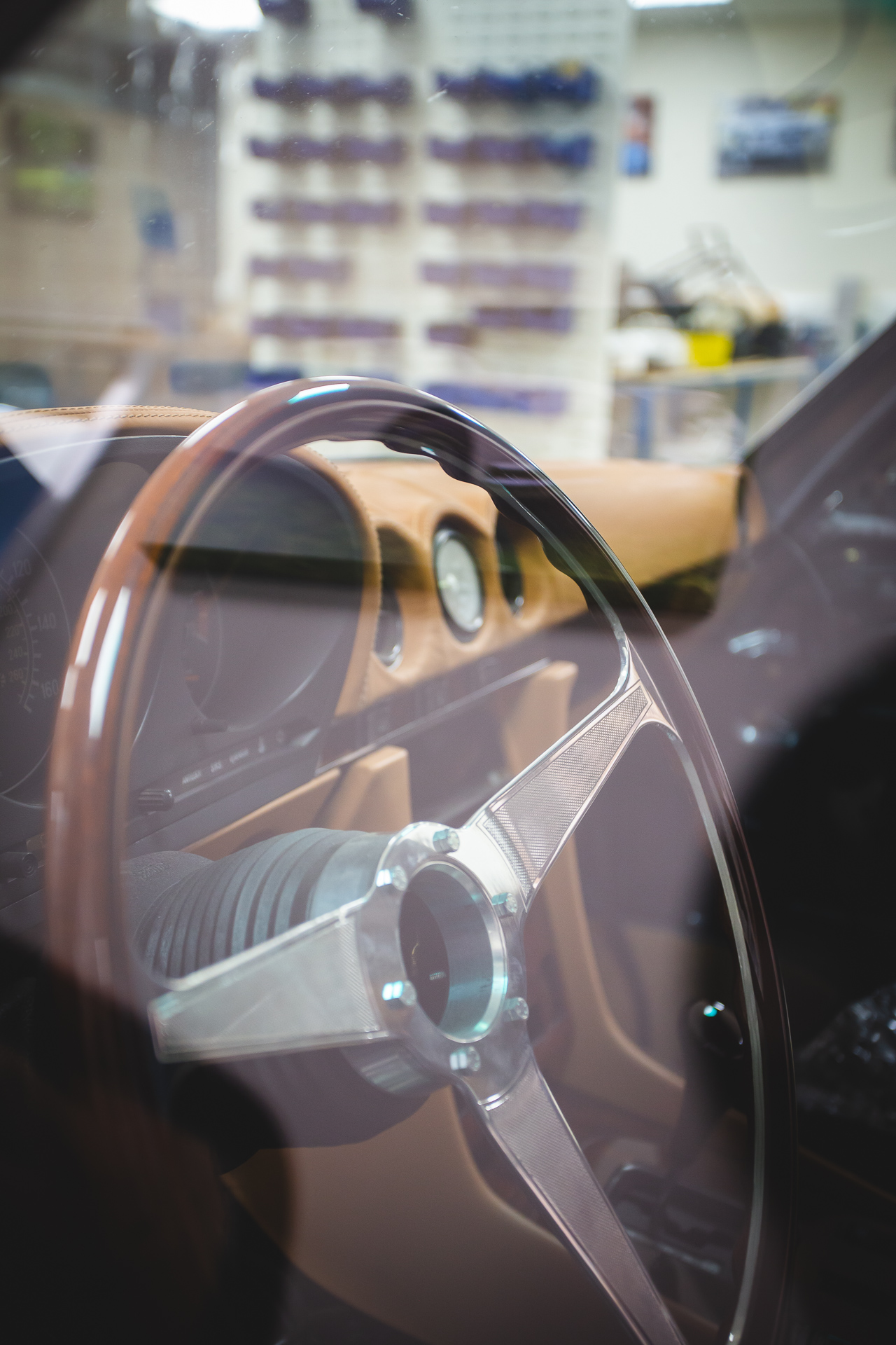 Mercedes 560 SL Dash4179