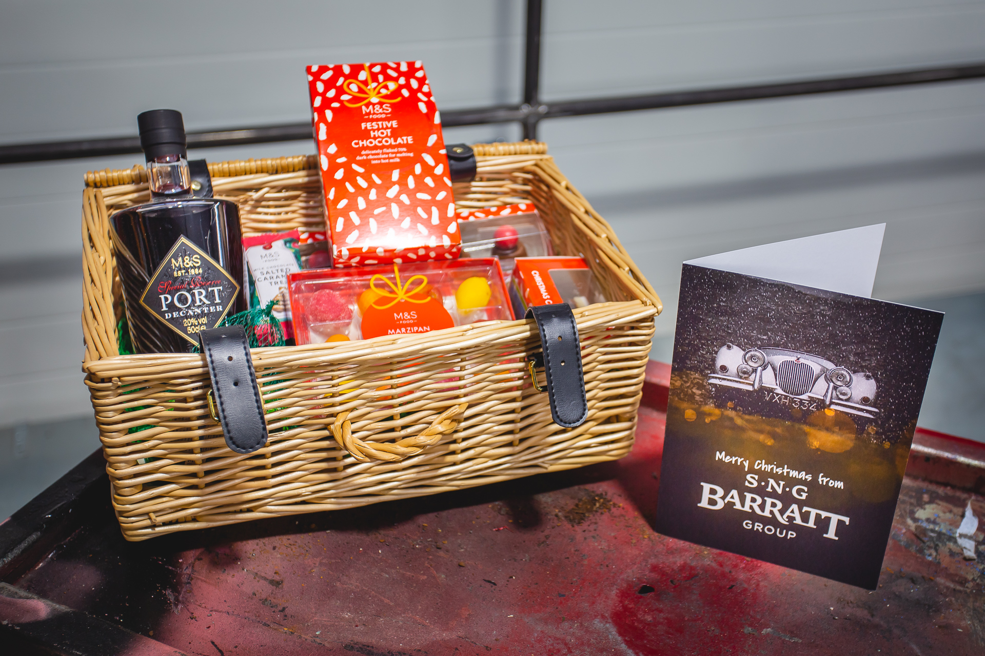 SNG Barrat gift