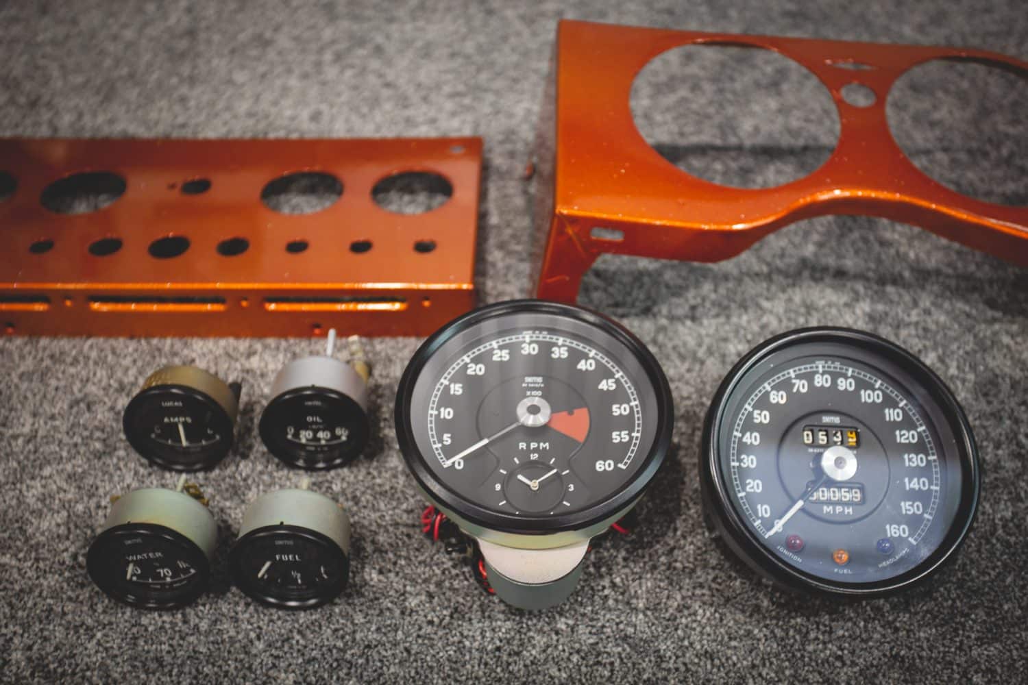 e Type Racecar guages4771 scaled 1