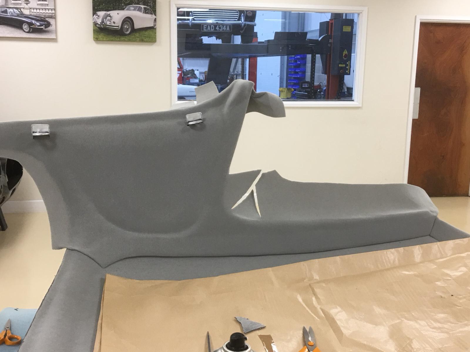 160120 Daimler Dart Ceiling Cloth 2 1