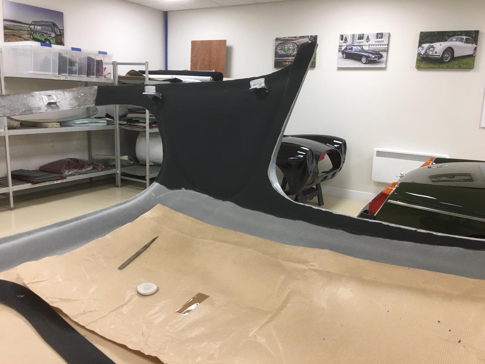160120 Daimler Dart Ceiling Cloth 7