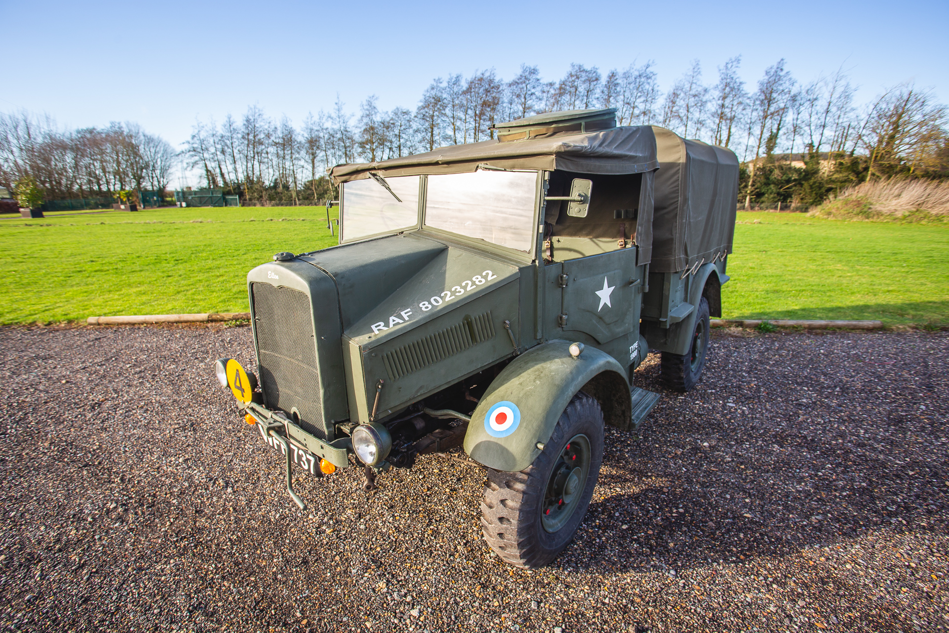 1944 Morris C85381