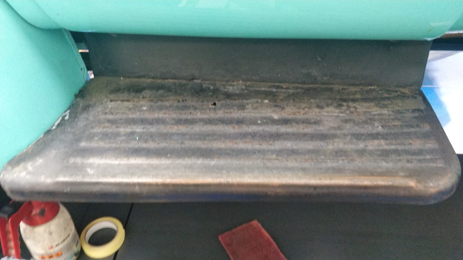 1971 Bedford J Type Tom pianting door runners20200109 WA0098