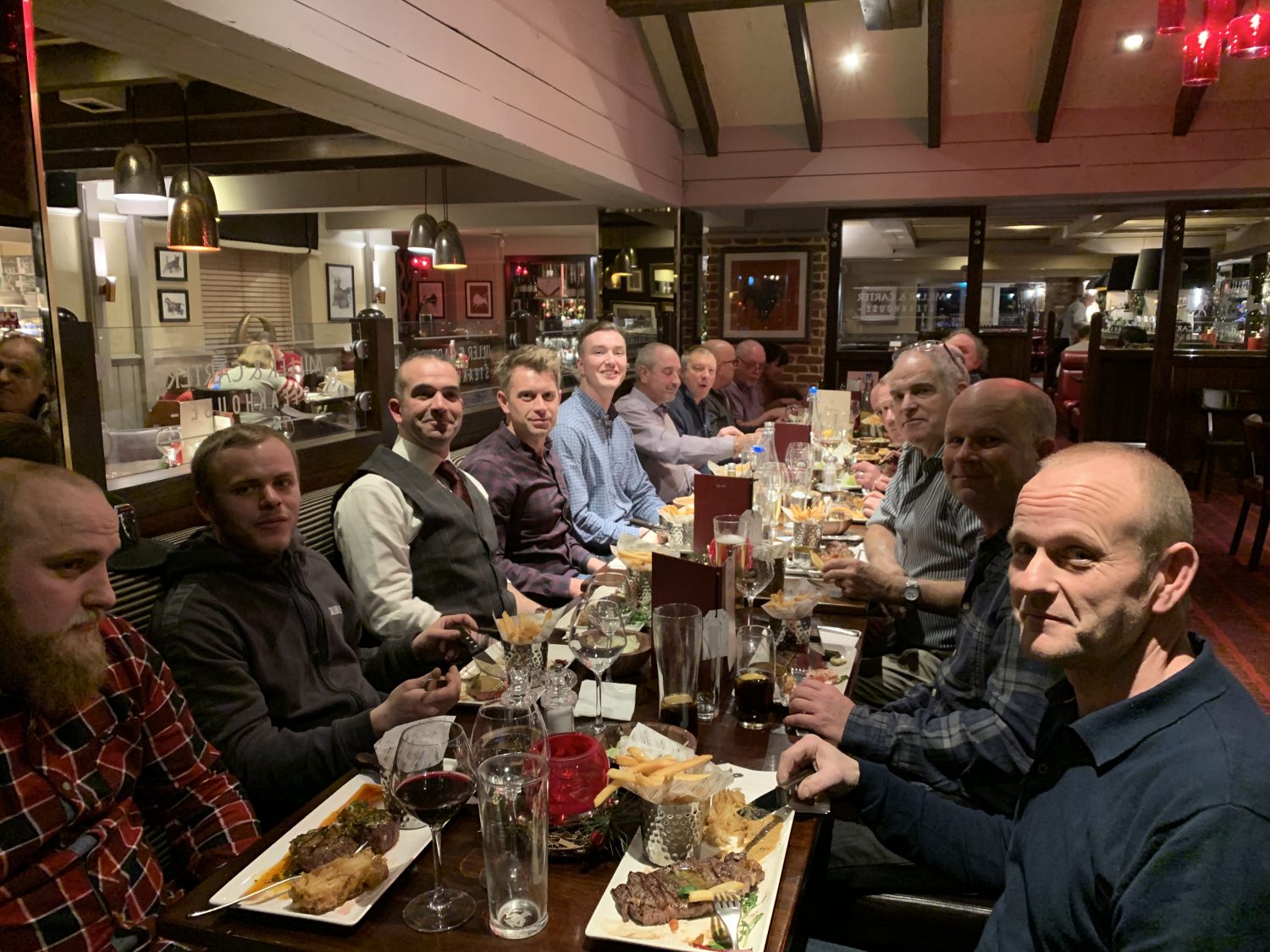 241219 Bridge Classic Cars Christmas Meal 3 2