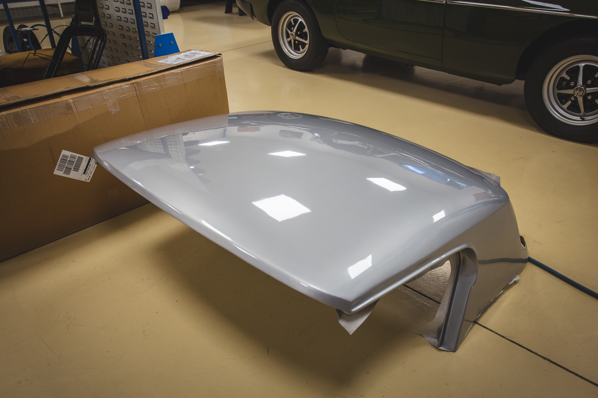 Daimler Dart roof