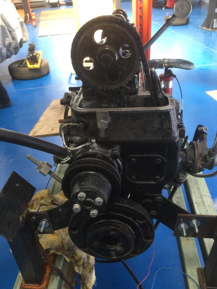 Vlad Mercedes 220 Engine10 1