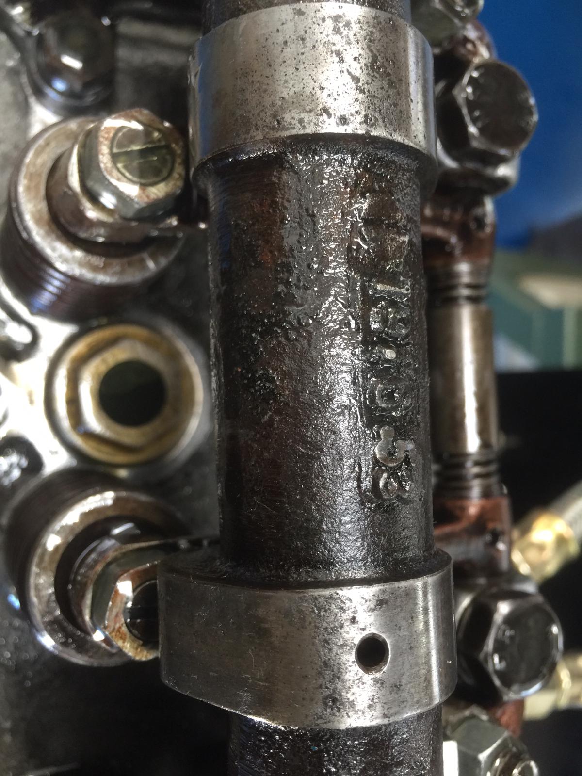 Vlad Mercedes 220 Engine7